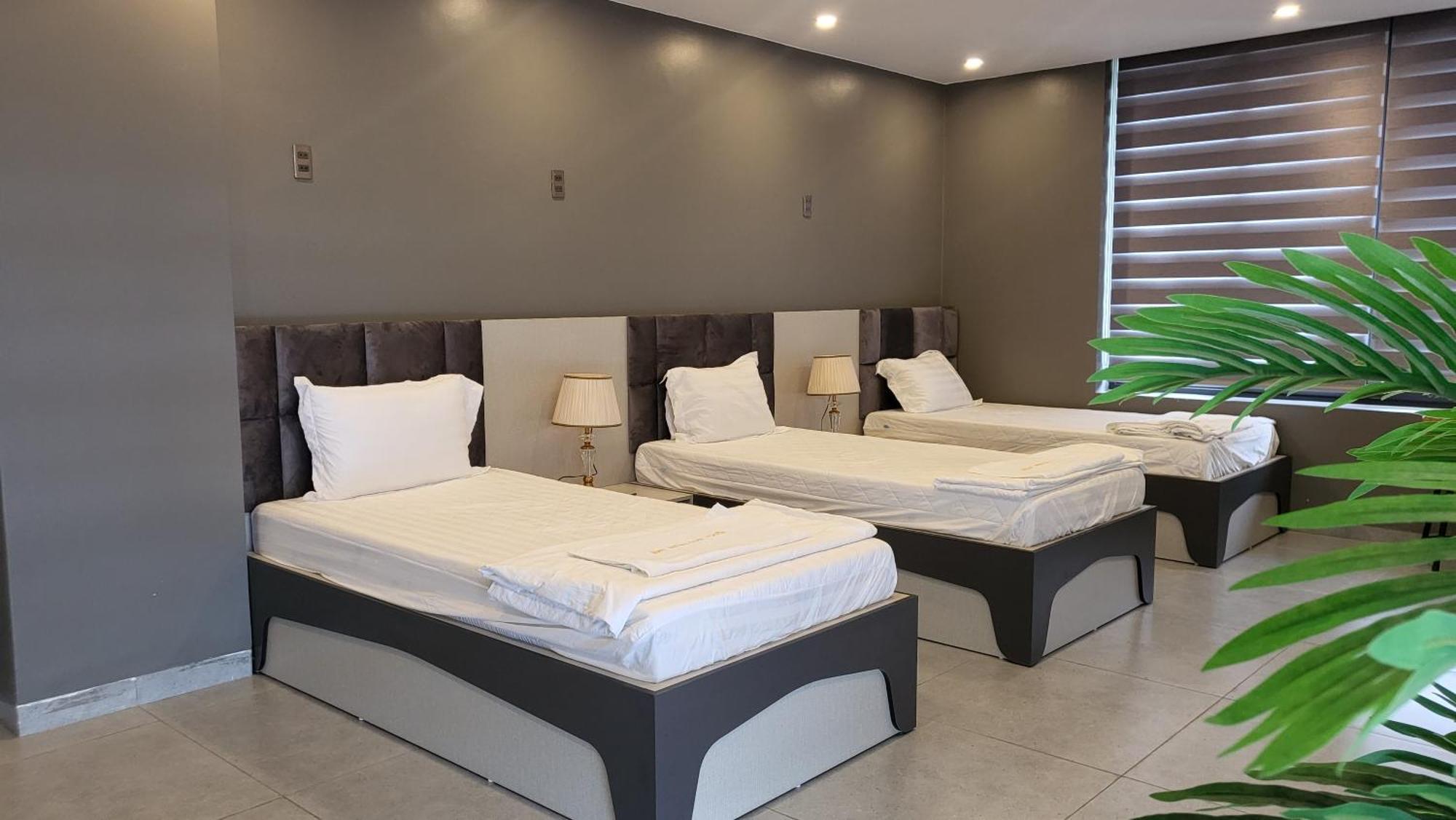 Lotus Premium Lodge - Lotus Group Tours Ha Giang Esterno foto